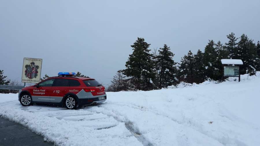 Dos carreteras cortadas en Navarra por inundación y otras dos por nieve