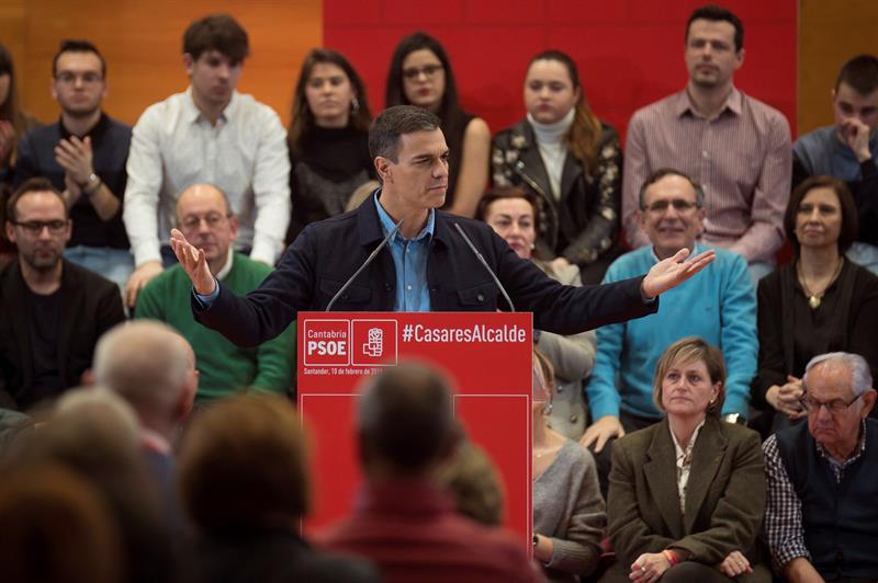 Sánchez acusa a la derecha de enfrentar a los españoles con su concentración
