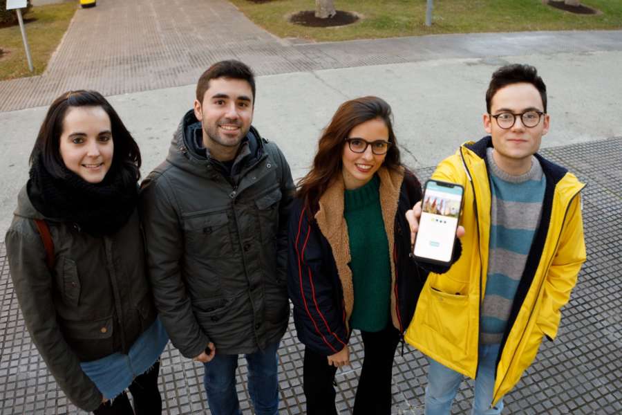 Cuatro estudiantes de la UPNA diseñan una App sobre lugares para practicar escalada en Navarra