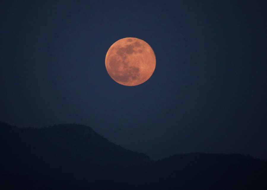 Vuelve la superluna o Luna de nieve