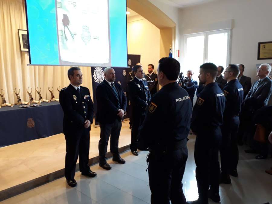 Los 700 policías nacionales en Navarra celebran su 195 aniversario
