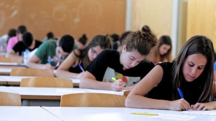 Cuatro graduados de la Universidad de Navarra entre los 100 primeros del MIR, una de ellos la quinta plaza