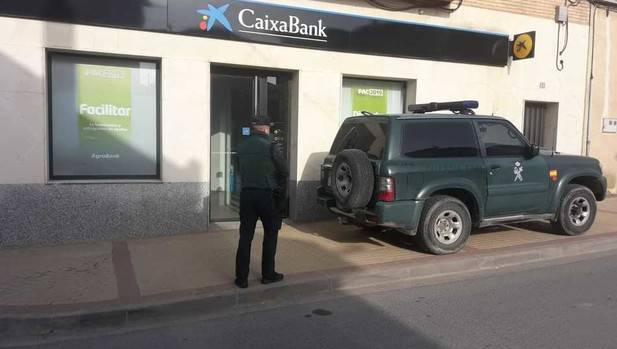 Atracan a punta de pistola un banco en Sartaguda y se llevan 6.000 euros