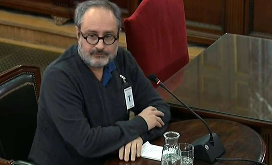 Juicio 'proceso': El TS multa con 2.500 € a Baños y Reguant y les concede 5 días para rectificar