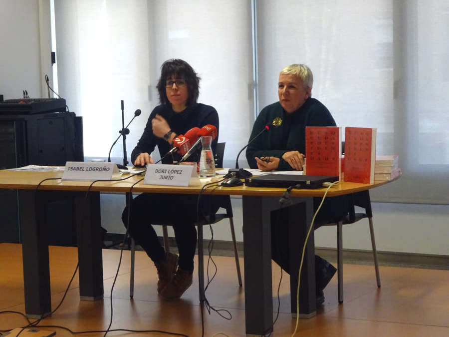 Un libro de Isabel Logroño recoge la obra de 17 poetas navarras
