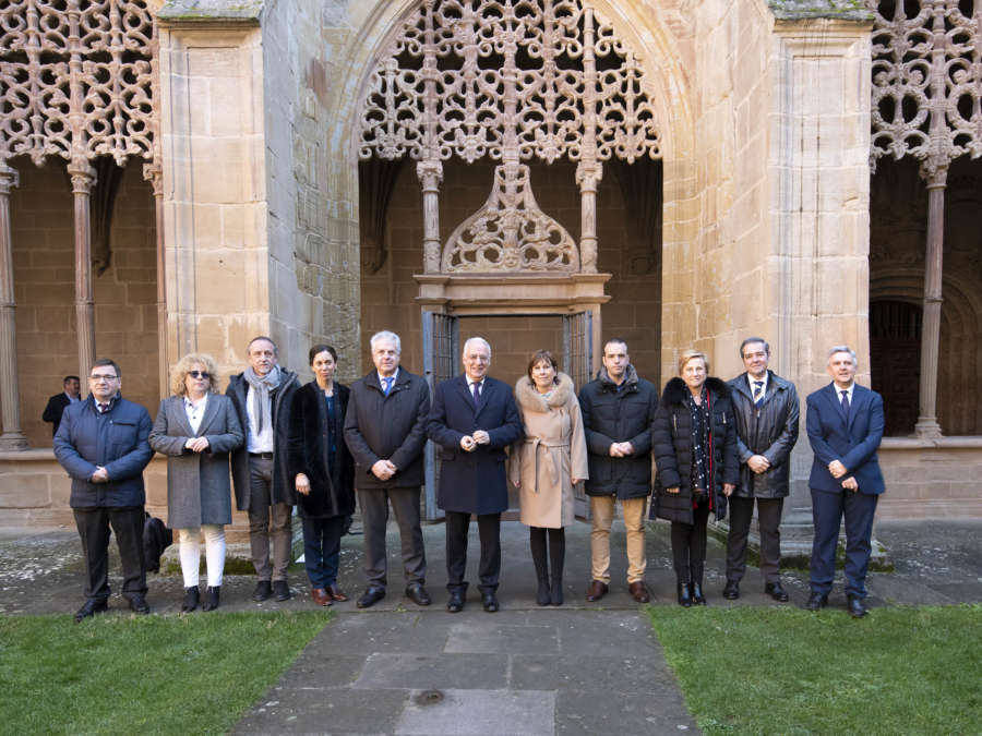 Barkos participa en la reunión del Patronato de Santa María La Real de Nájera