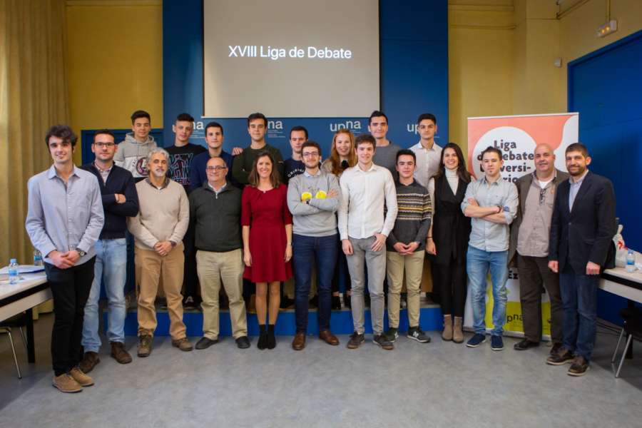 Entrega de premios a los ganadores de la XVIII Liga de Debate  de la UPNA 