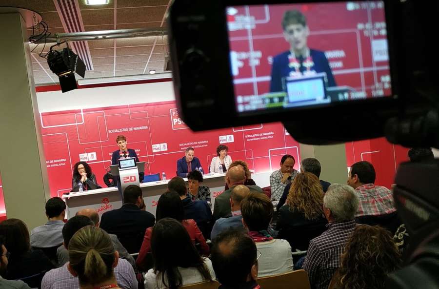 Chivite (PSN) denuncia que UPN intente en Navarra un 
