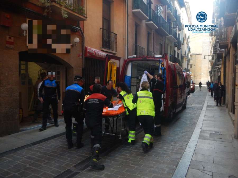 Herido grave al caerle sobra la cabeza un objeto cuando trabajaba en una obra