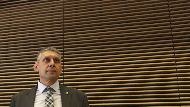 El juez prohíbe salir de España al inspector Fuentes Gago por Kitchen