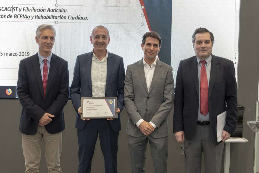 El Área Clínica del Corazón del CHN recoge en Madrid la acreditación de excelencia