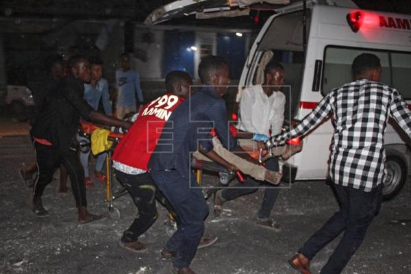 Al menos 23 muertos y 45 heridos en un ataque con camión bomba en Mogadiscio (Somalia)