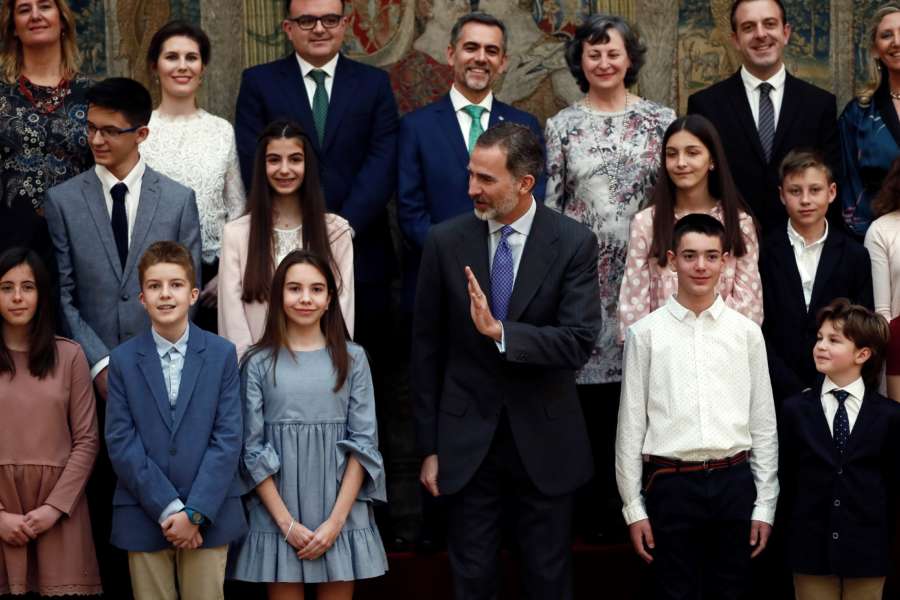 Un castillo de cinco pisos para Felipe VI en el Concurso 