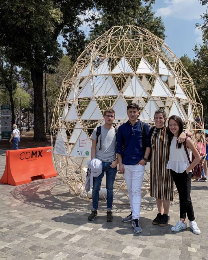 Una estructura en forma de huevo viaja desde Navarra a México