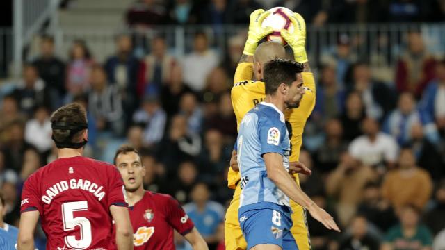 1-2: Osasuna remonta al Málaga y se reafirma en el liderato