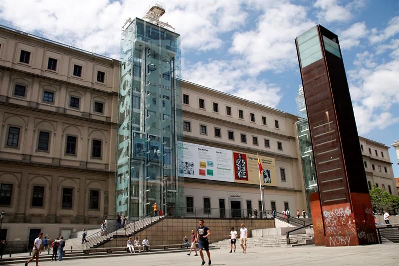 El Museo Reina Sofía repasa las páginas de la revista peruana 