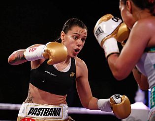 Joana Pastrana suma su tercer título mundial de peso mínimo