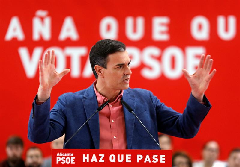 28-A: Sánchez pide el voto frente a la involución de los que miran al pasado