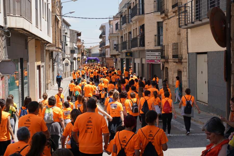 Murchante (Navarra) se tiñe de rojo en la III Marcha contra el cáncer