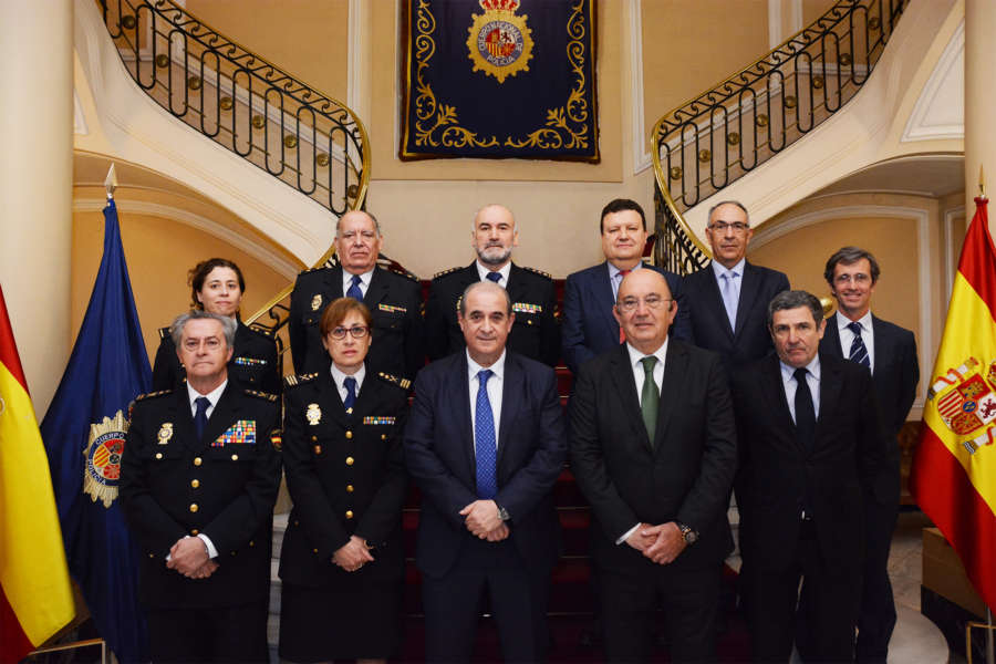 La Policía Nacional establece un protocolo con la RFET para prevenir cualquier amaño en partidos de tenis