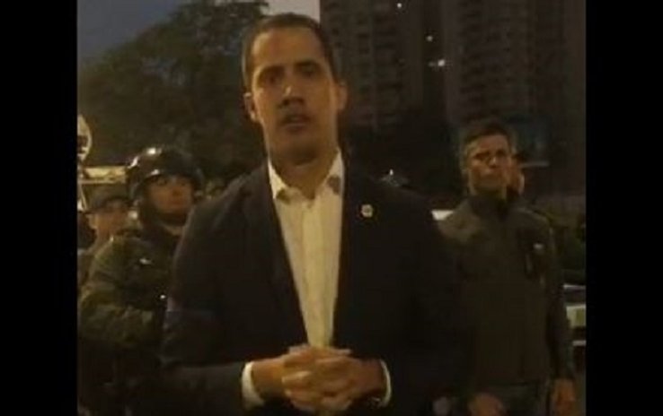 Guaidó anuncia que los militares dieron 