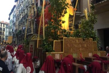 Semana Santa: Actos y procesiones en Pamplona con la Hermandad de la Pasión en el Triduo Pascual