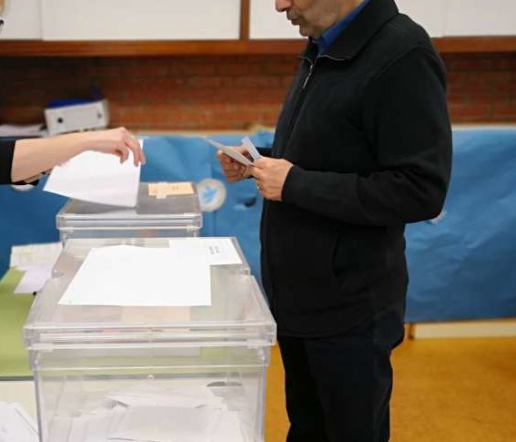 28M.- El voto por correo no varía los resultados de las elecciones en Navarra