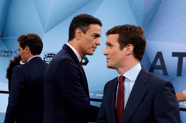 28-A: Sánchez y Casado hacen su última llamada al voto para liderar los dos bloques