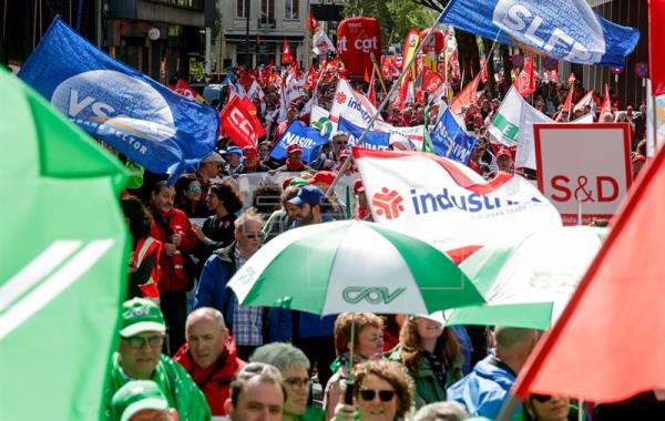 Sindicatos de la UE alertan del voto a ultraderecha, que 