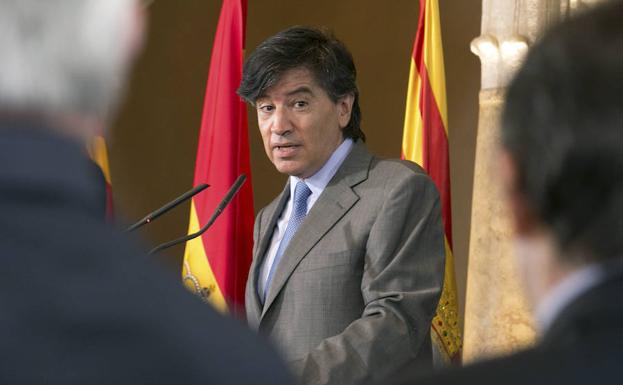 López-Otín: cualquiera puede ser destruido pero también puede resistir