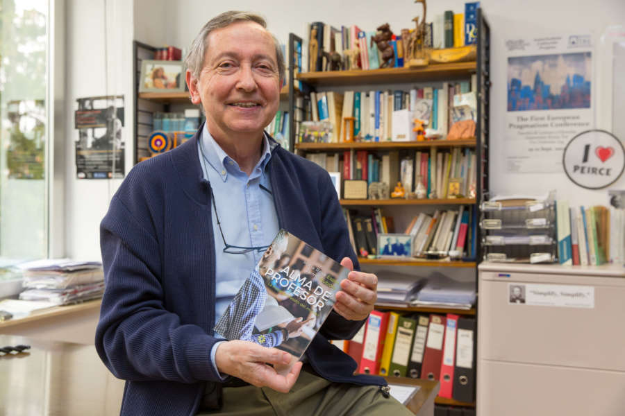 Nubiola, profesor de la Universidad de Navarra, publica 'Alma de profesor. La mejor profesión del mundo’
