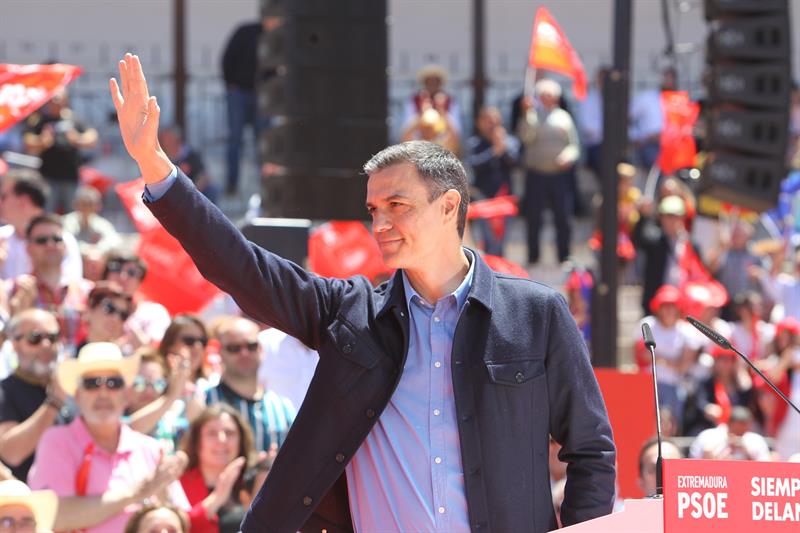 Sánchez pide la misma participación que el 28A para 