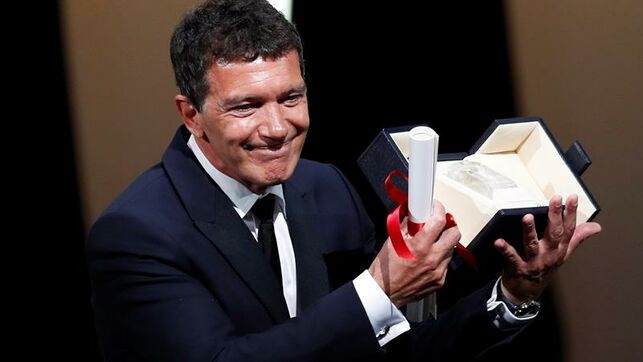 Antonio Banderas logra en Cannes el reconocimiento a una larga carrera