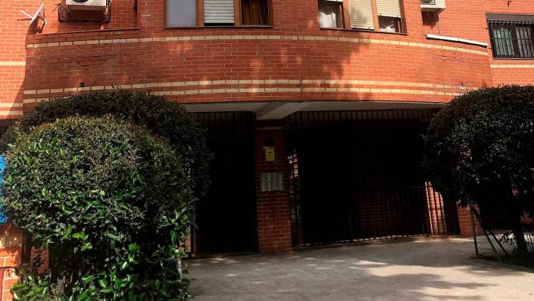 Hallan el cadáver de un hombre que llevaba muerto un año en su casa en Madrid
