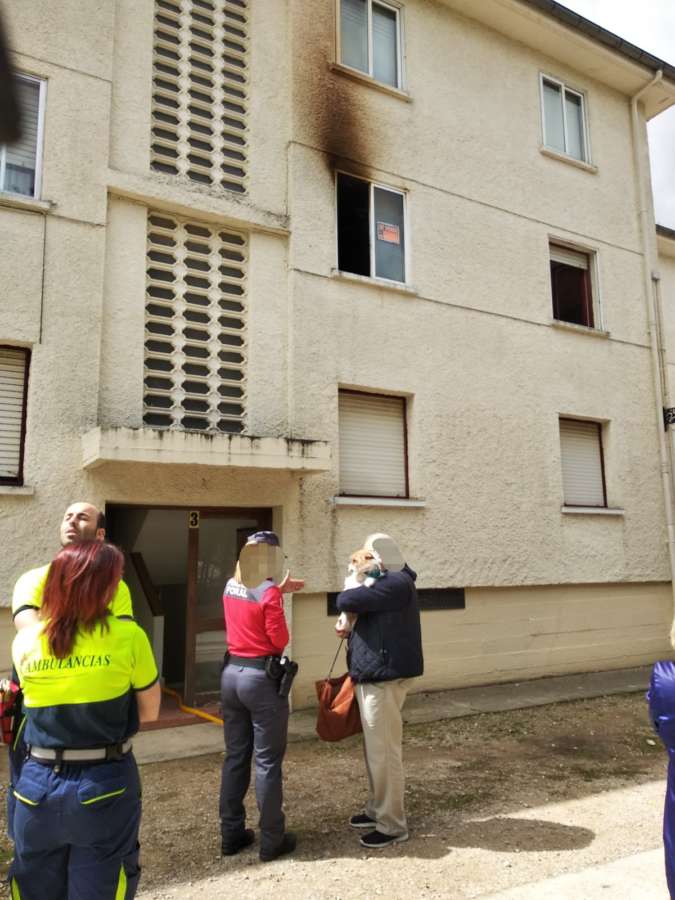 Dos rescatados en Obanos de una casa en la que se ha declarado un incendio