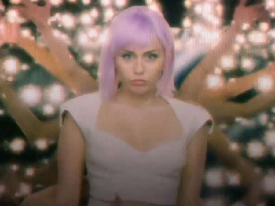 Vuelve Black Mirror, la serie que te hará odiar la tecnología