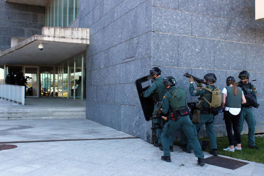 Simulacro de ataque terrorista en la Biblioteca de Navarra con 40 heridos