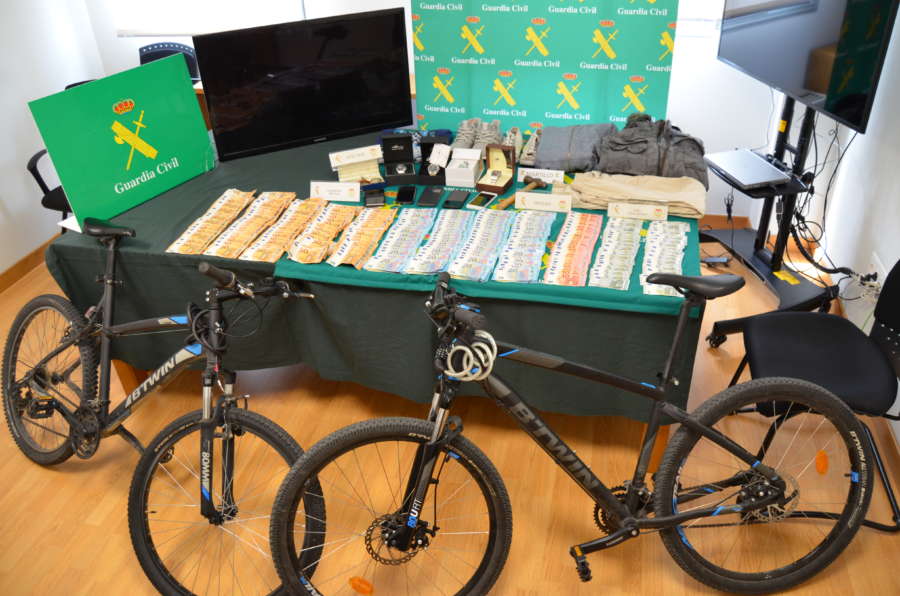 Detenidos los autores de un atraco cometido en una sucursal bancaria de Larráinzar (Navarra)