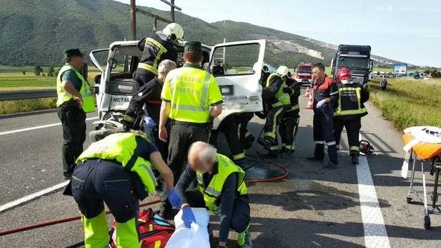 Un herido en un choque entre dos camiones en la AP15, cerca de Imarcoai