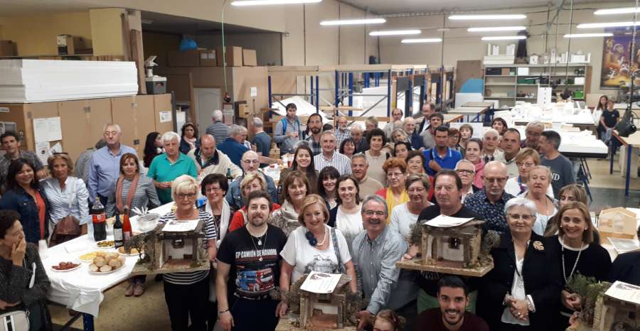 La Asociación de Belenistas de Pamplona entrega los diplomas de belenismo