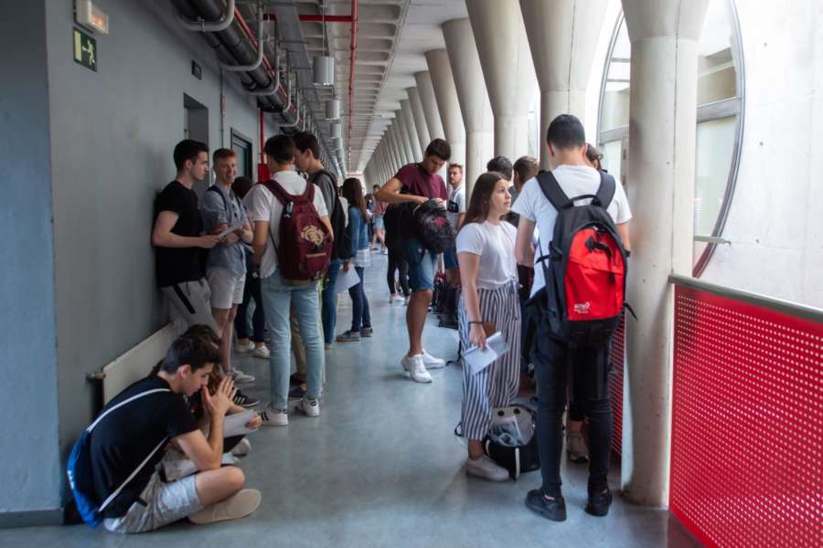 3.285 estudiantes se examinan de la EvAU en la UPNA