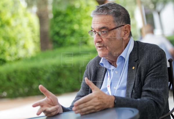 El premio Nobel Serge Haroche alerta: 