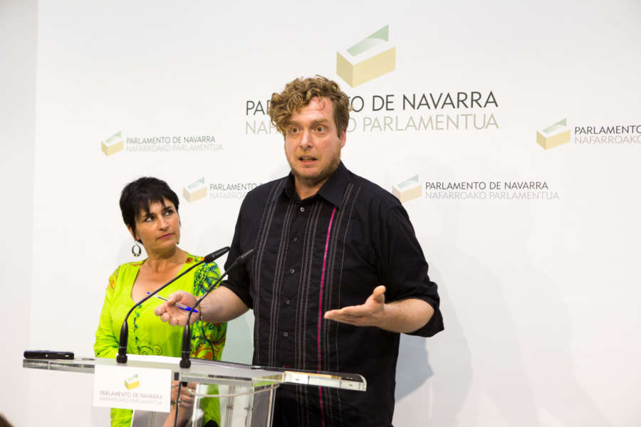 EH Bildu dice a Hualde que 