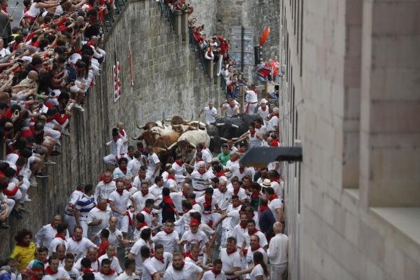 Primer encierro SF 2019: Rápido con tres corredores trasladados al CHN, uno herido por asta de toro