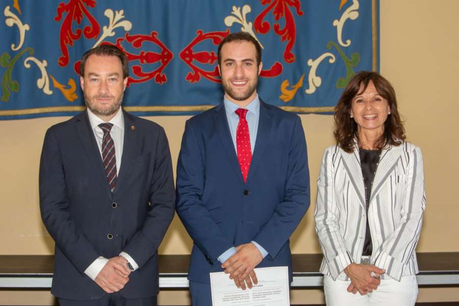 4 estudiantes de tres másteres reciben los Premios Extraordinarios de Fin de Estudios de la UPNA