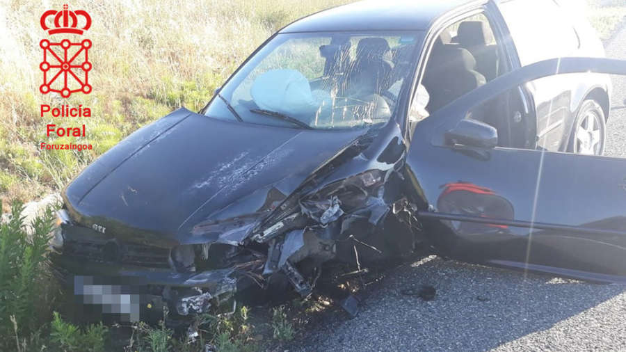 Tres vehículos implicados en un accidente en la Autovía del Camino