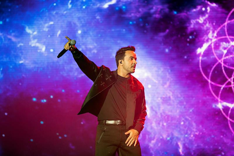 El carisma y la simpatía de Luis Fonsi dan 