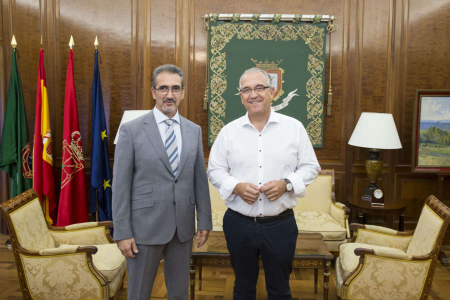 El alcalde de Pamplona recibe al presidente de la Asociación de Trabajadores Autónomos de Navarra