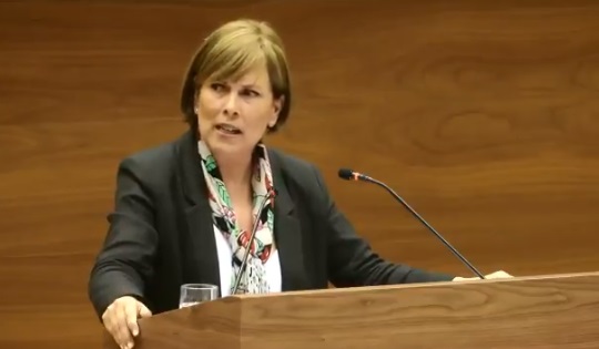 Investidura Chivite: Barkos pide a Chivite que no caiga en 