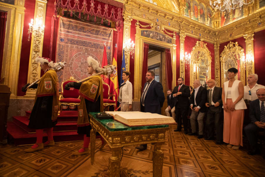 Toman posesión los responsables de las 13 consejerías del nuevo Gobierno cuatripartito en Navarra